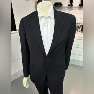 Armani Collezioni // Black Suit